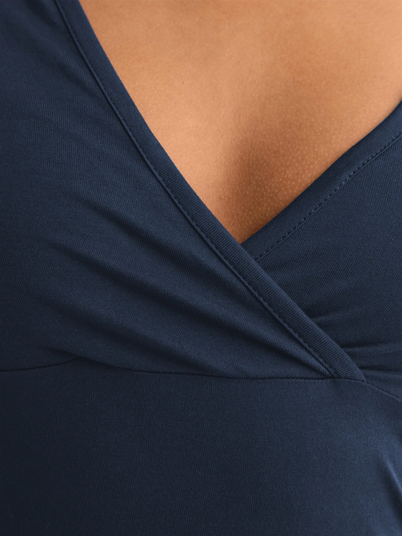 2026 Sommer Neue Mode Damen T-Shirt Einfarbig Slim-Fit V-Ausschnitt Kurzarm-Oberteil Y2k Kleidung – Detail 17