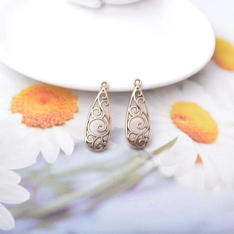 10 Stück Boho Zinklegierung Goldene Ohrringe mit Strass-Anhängern und Imitationsperlen, Runde Blumen-Sonnenblumen-Anhänger für DIY Damenohrringe – Detail 10