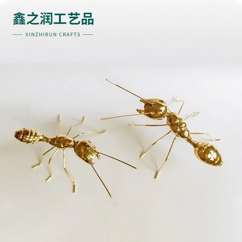 Creative Natural Style Retro Light Luxury Gold Small Ants Metal Desktop Ornaments Home Decorations Modern Small Ornaments