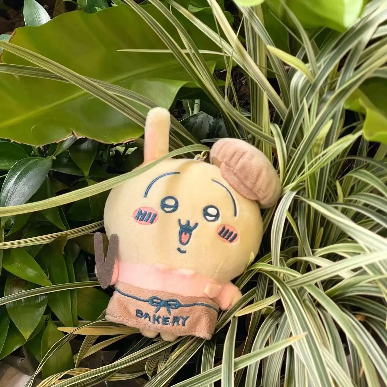 jiyiBakery Serie Plüsch-Schlüsselanhänger Niedlicher Usagi Hachiware Taschenanhänger Weicher Flauschiger Sammler-Accessoire für Fans und Teenager – Detail 8