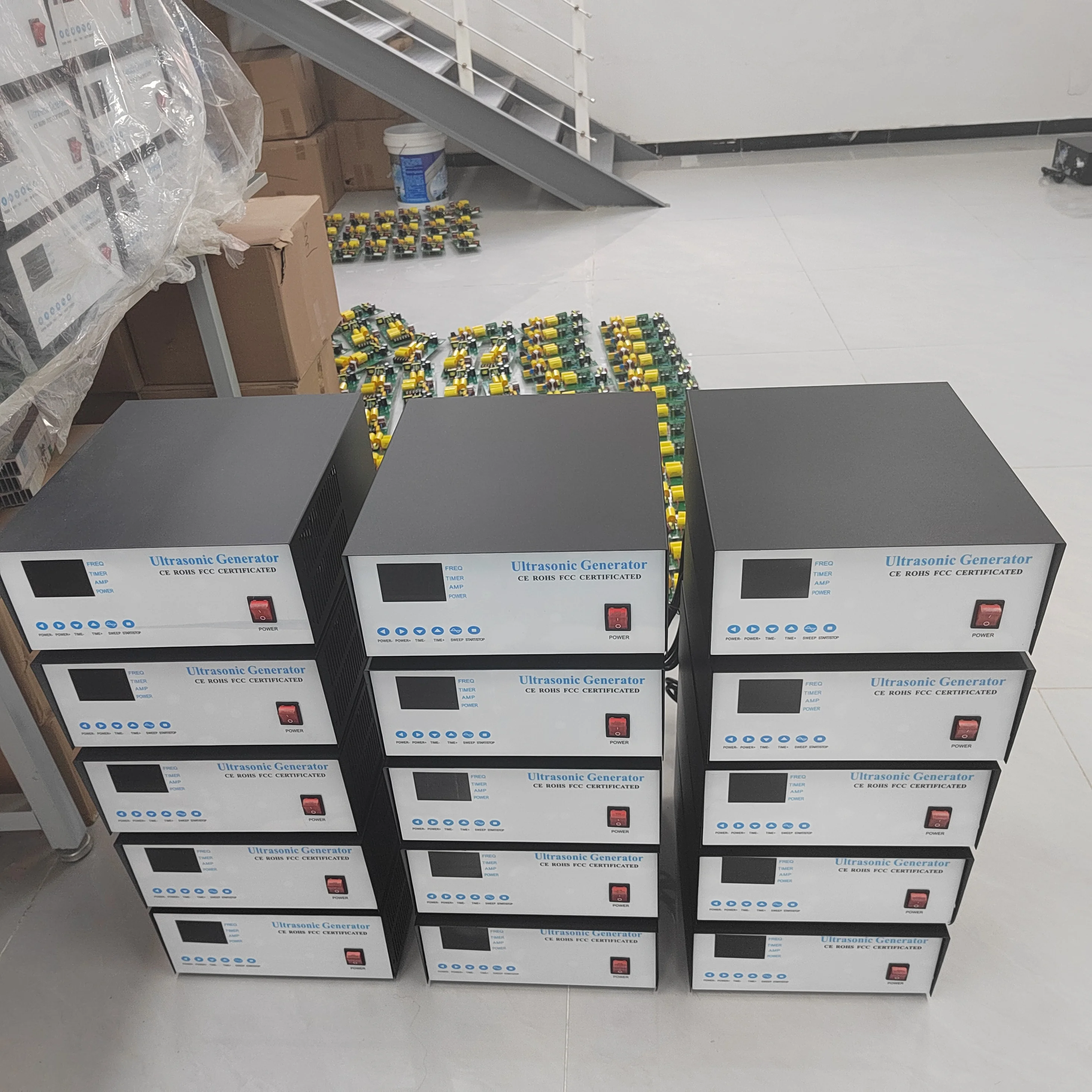 20 كيلو هرتز 1200 واط المهنية آلة التنظيف بالموجات فوق الصوتية مولد بالموجات فوق الصوتية الرقمية