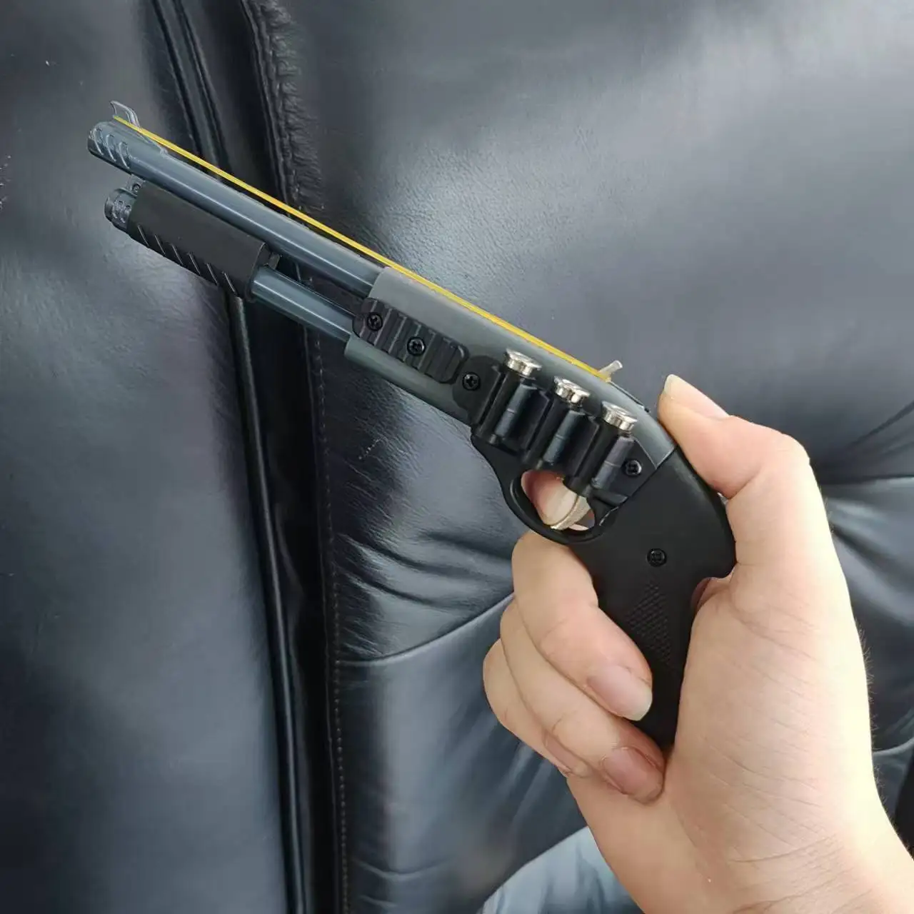 Csnoobs 2024 ミニ輪ゴム噴霧器 8 バーストの輪ゴム銃ミニチュアモデル装飾品おもちゃソフト弾丸銃クリスマスギフト