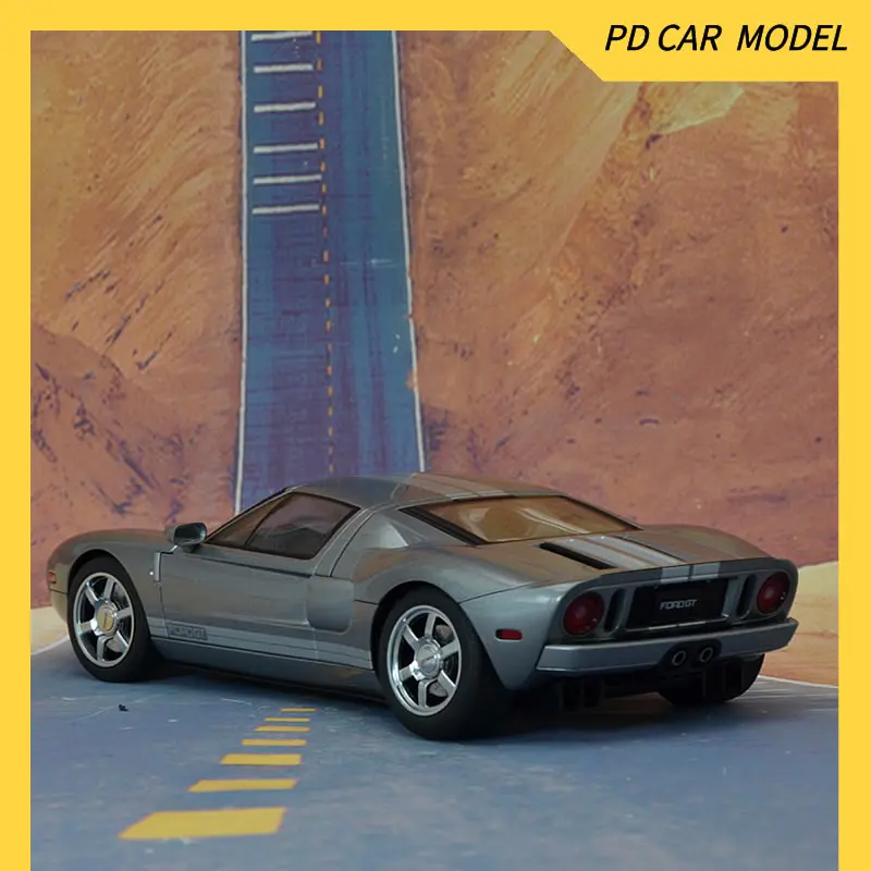 AUTOART Collectible 1:18 Scale Model for 2004 FORD GT Gift for friends and family
