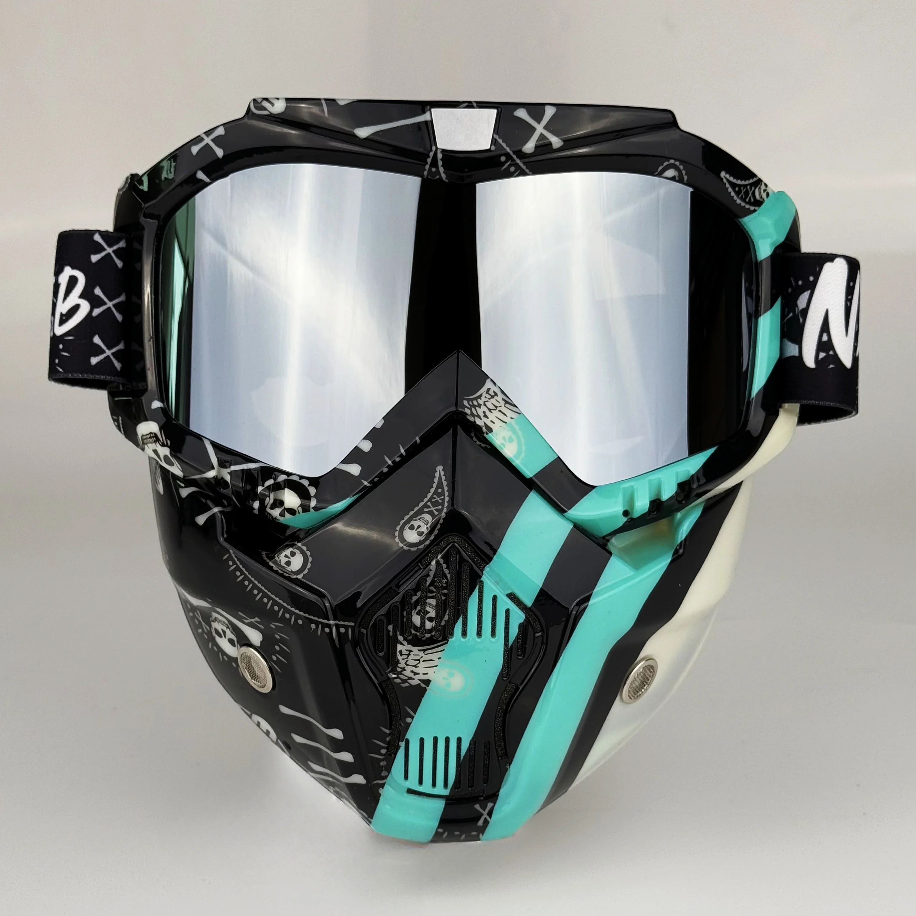 Integrated Detachable Riding Face Mask - Wind/Sand Proof, Large Field of View & Breathable for Euro-American Users