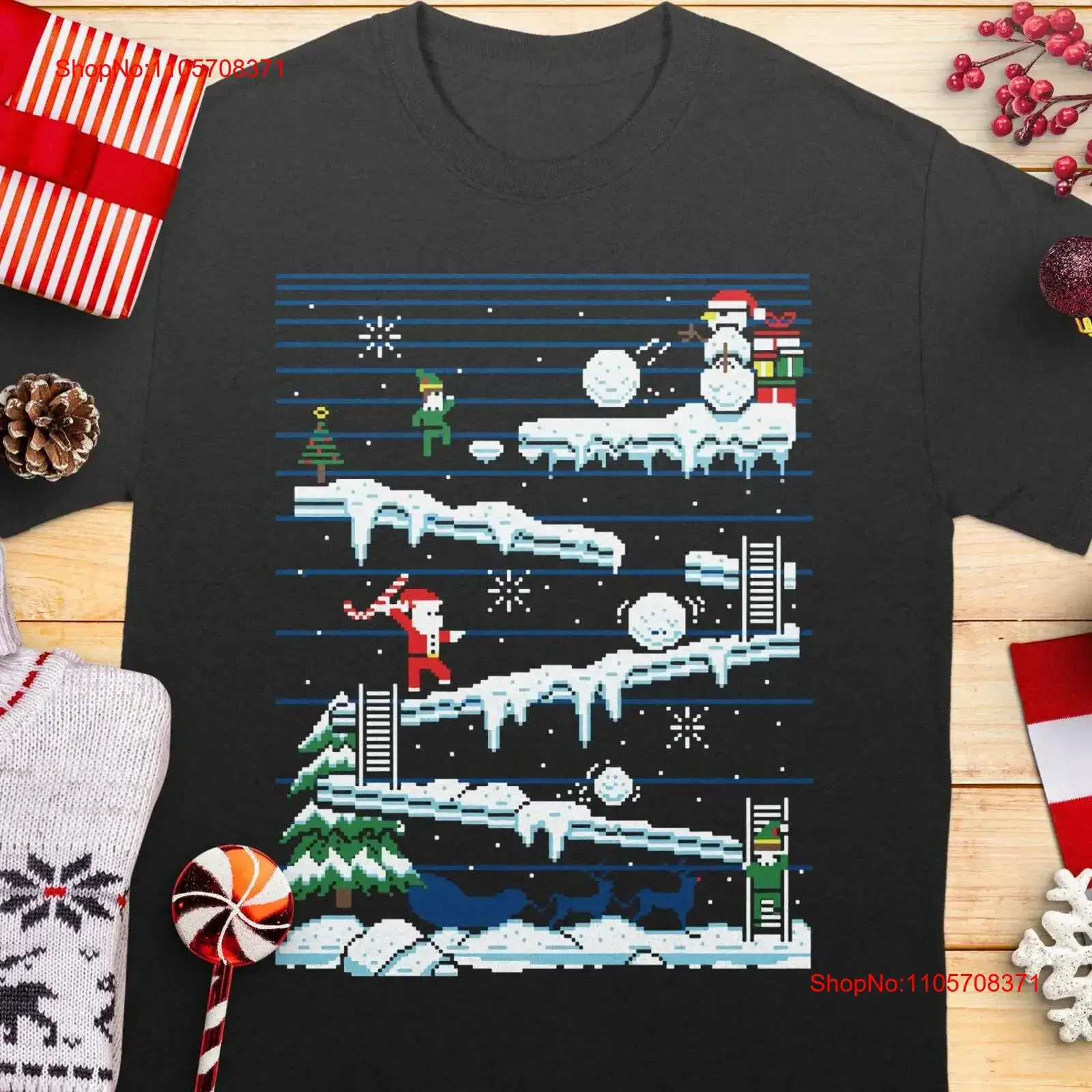 Retro Video Game Christmas T Shirt Santa Snowball Battle Winter Holiday Gamer Funny Xmas for Geeks and Gamers vintage Washed