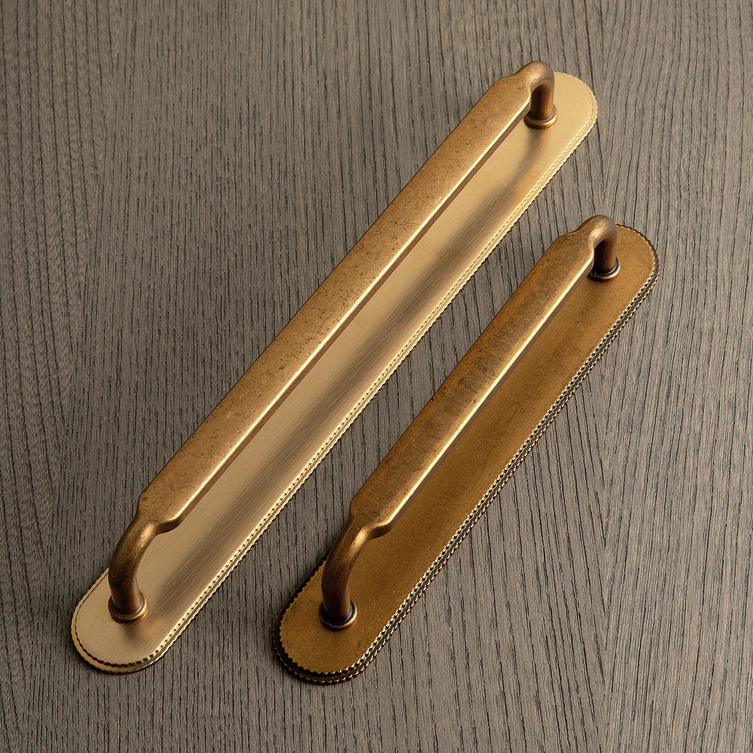 Goo-Ki Set di 2 Maniglie per M - Furniture Hardware With Backplate recensione e prezzo