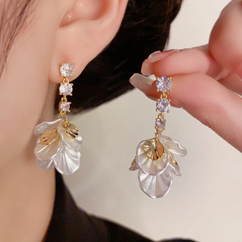 

Metal Flower Fancy Women Earrings Exquisite Trend Fashion Unique Party Gifts Personality Jewelry