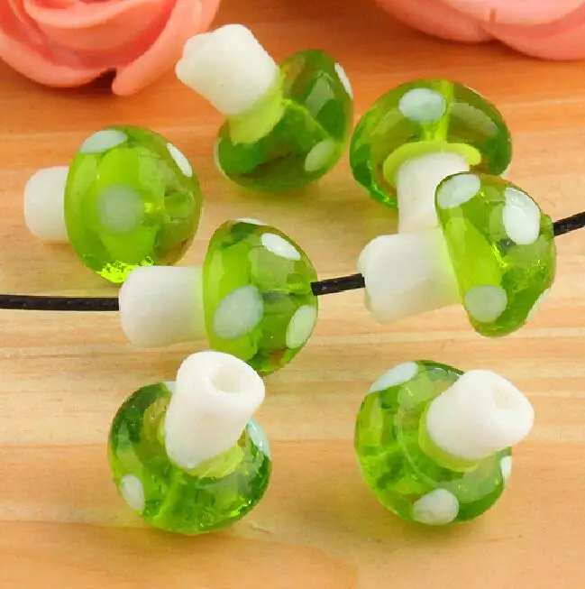 20pcs 10*13MM Grass Green Lampwork Mushroom Glass Spacer Loose Beads With Box Package YY002