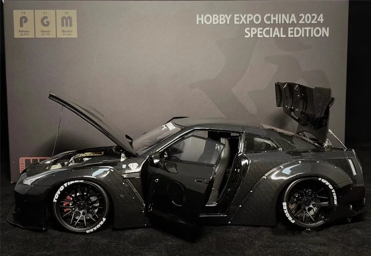 PGM 1:18 LB R35 Carbon Fibre JDM Simulation Limited Edition All Open Alloy Metal Static Car Model Toy Gift