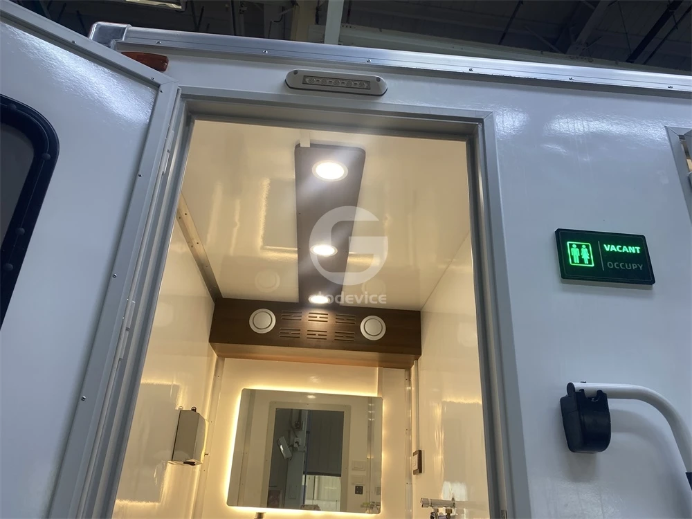 Toilette portatili popolari in Cina per la vendita in Cina Toilette mobile per esterni portatile Rimorchio WC mobile a basso costo