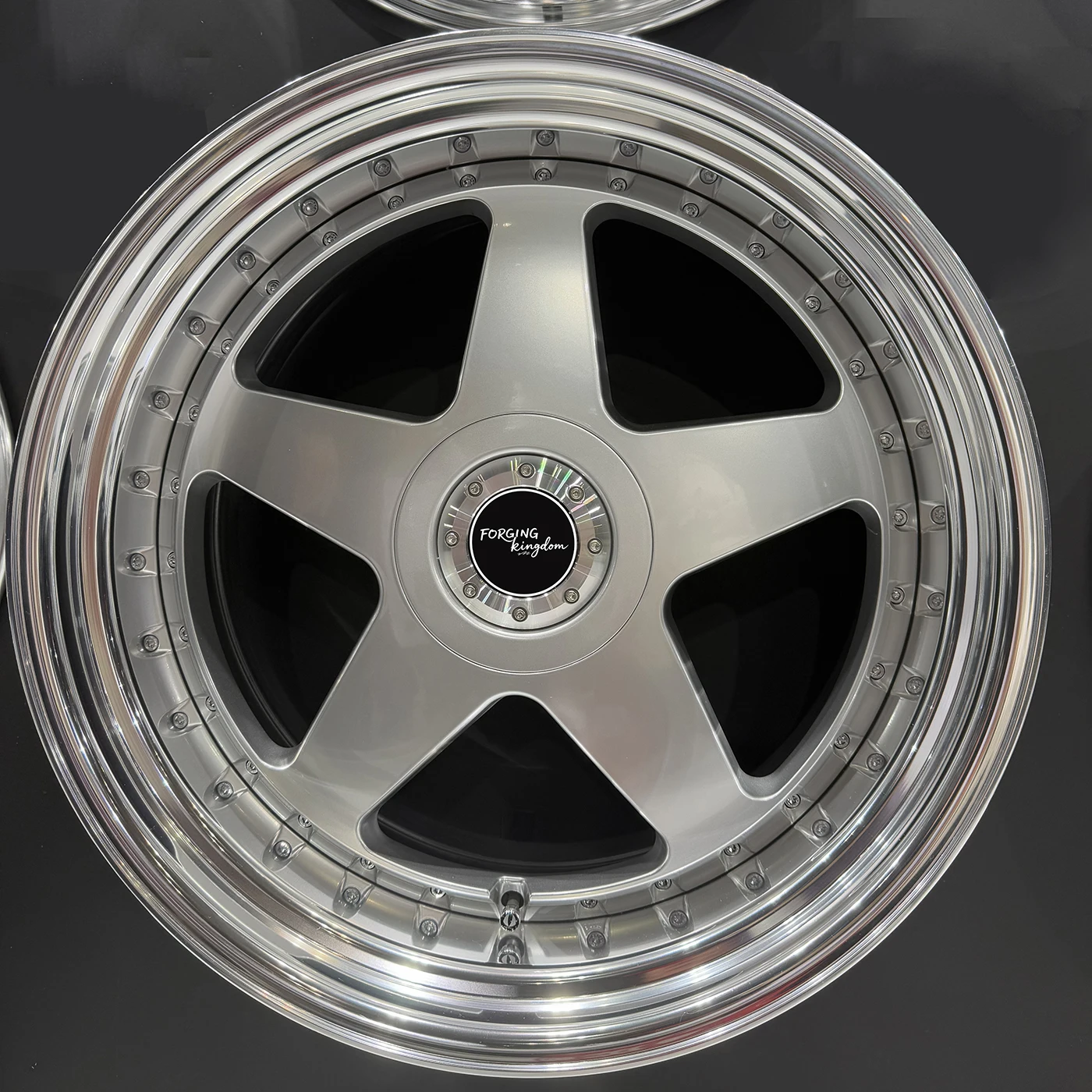 XianglunFORGING KINGDOM New Double-Piece Forged Aluminum Alloy Automotive Wheel Hub Ultra Lightweight Multi-Spoke Track Ready 40