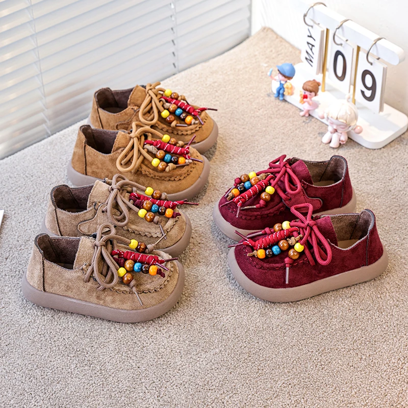 

Retro Style Children's Flat Sneakers Leisure Autumn Boys Loafers Girls Suede Leather Shoes Lace-up String Bead Shoes for Kids