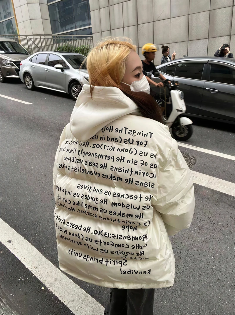 

Парки женские, осенние, полиамидные, двухслойные, с набивкой в стиле пэчворк, с завязкой на талии, с закрытым клапаном и карманом, контрастные, на пуговицах, разноцветные