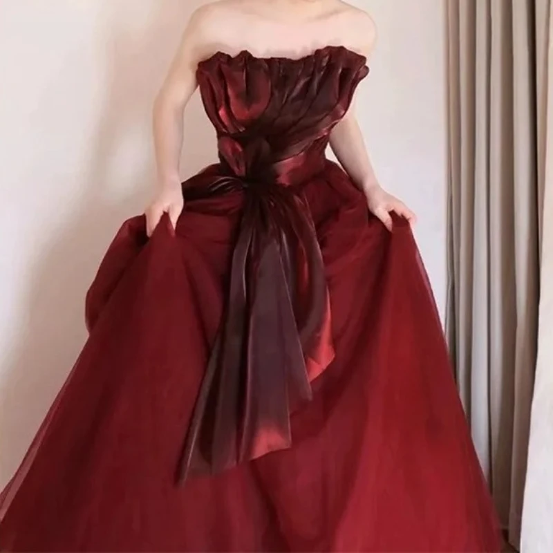 فستان سهرة للنساء لحفلات الزفاف أنيق خفيف فاخر بدون حمالات بدون أكمام برباط على شكل كرة فيستدو دي فيستا