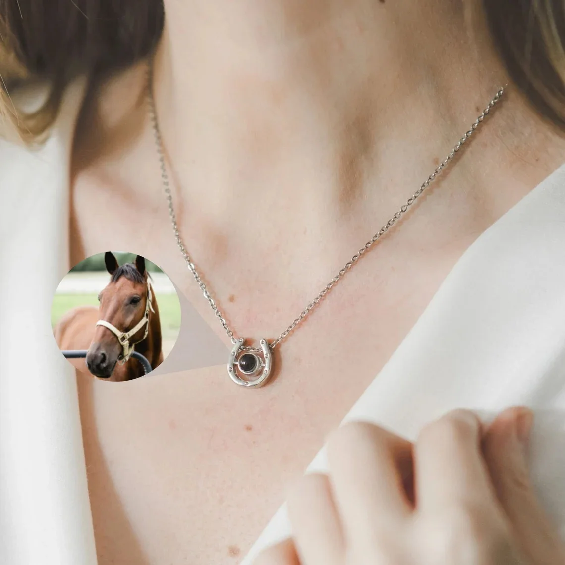 Collane a ferro di cavallo di proiezione personalizzate per donna uomo collana con ciondolo fotografico personalizzato regali per amante dei cavalli gioielli commemorativi