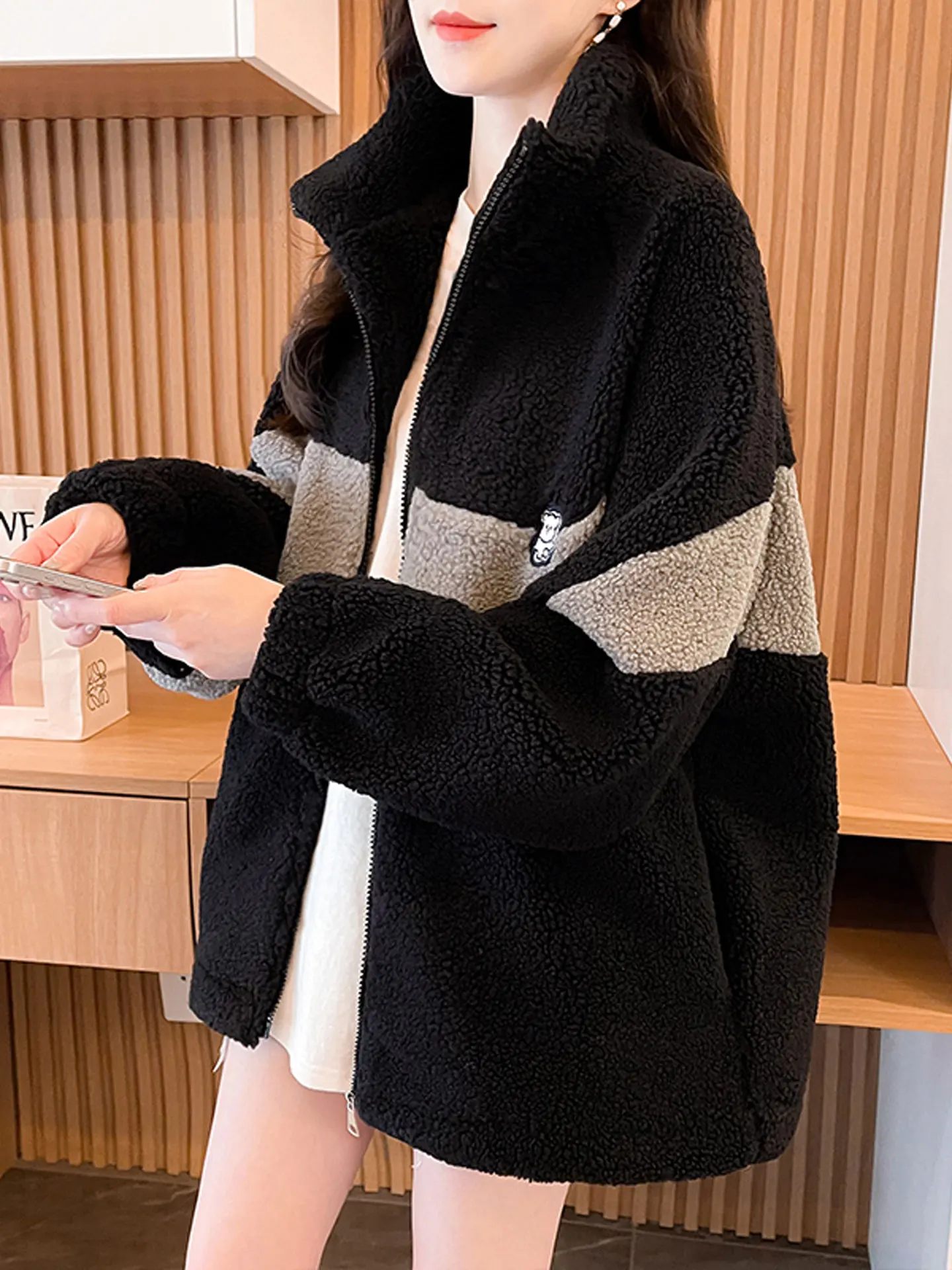 Ladies' Oversized Fleece-lined Thickened Lamb Velvet Hoodie Jacket Autumn Winter Korean Style Casual Comfortable Zipper Closure