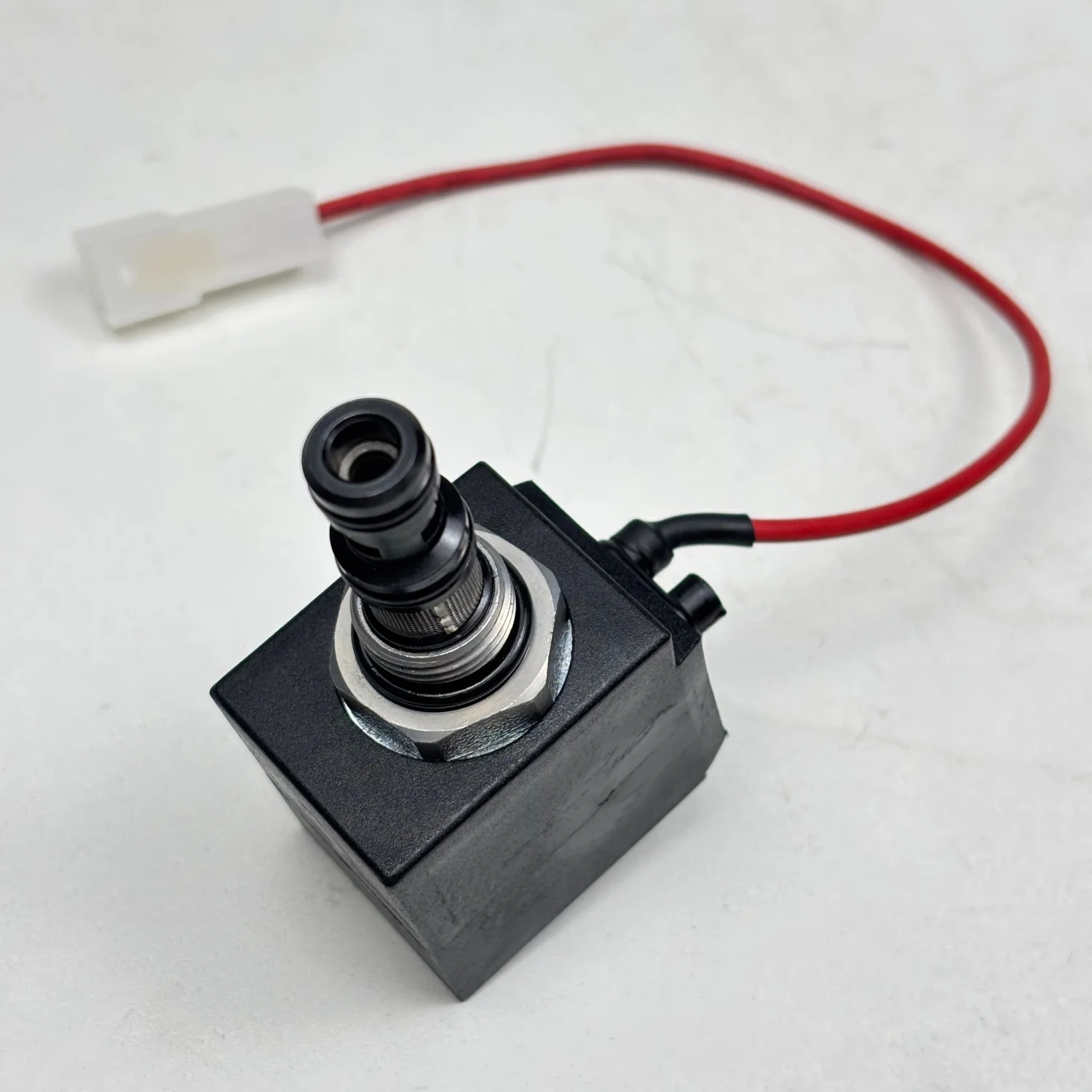 12V Solenoid Valve 81870291 For New Holland 5610S 6610S 7010 TB85 TB110 TB120 Engine