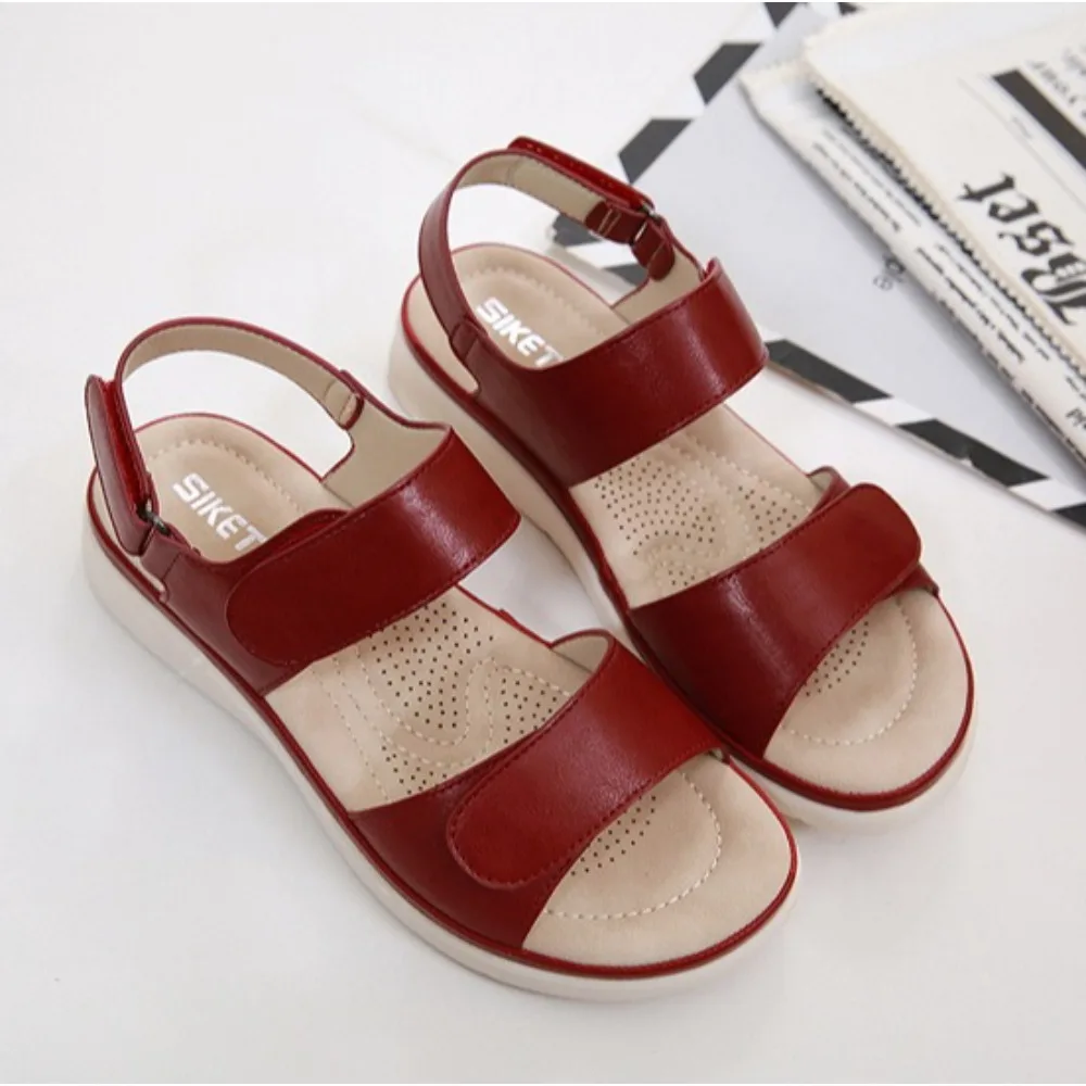 Sandals for Women's 2026 Summer New Casual Sports Platform Sandal for Women Buckle Sponge Massage Student Sandals Women Shoes