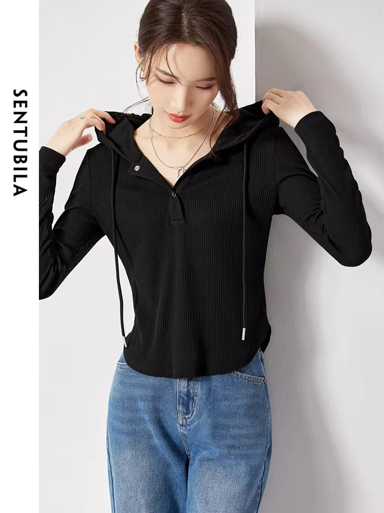 SENTUBILA Women Black T shirts Hooded Long Sleeve Slim Tops 2025 Spring Autumn Tee Shirt Femme Casual T-shirts 131T47175