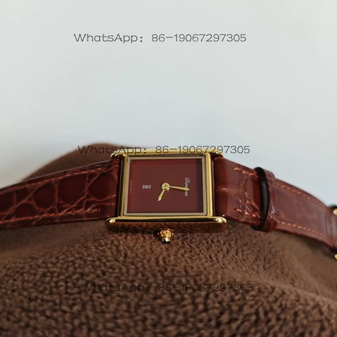 PEIYING Retro Ankara Red Watch Simple Temperament Leather Women's New Fashion Quartz High-end Women's Watch