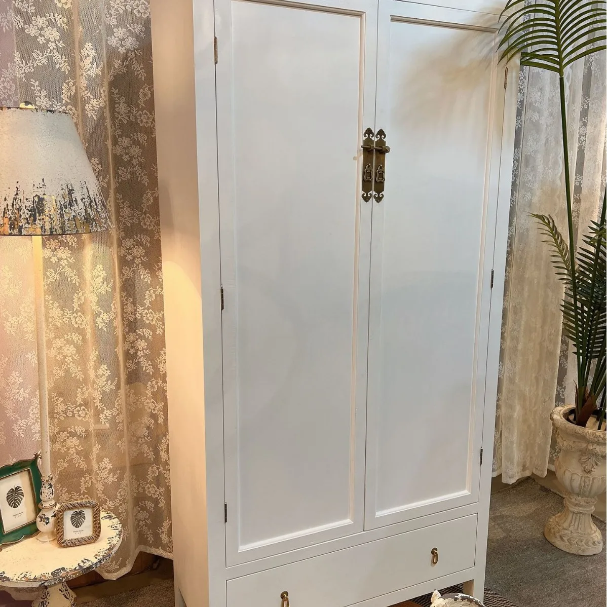 French light luxury solid wood two-door multi-layer vertical wardrobe European cream storage cabinet home living room bedroom st