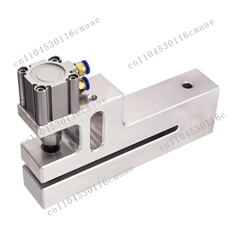 

Станок для вырубки закругленных углов 2 мм, 5 мм, 15 мм; станок для вырубки круглых отверстий 8 мм в полипропиленовой пленке и пластиковых пакетах; пневматический вырубной пресс