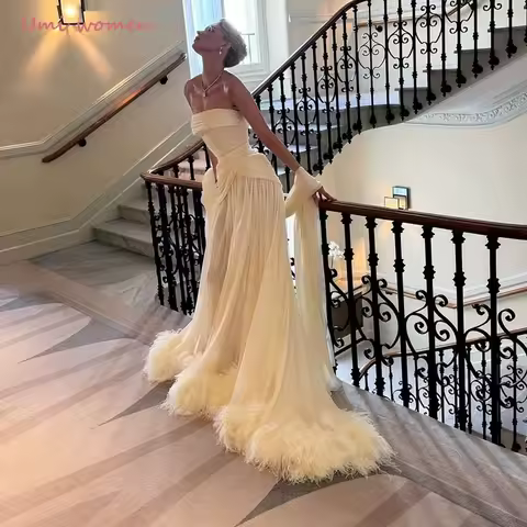 Customized Luxury White Strapless Sleeveless Evening Dress High Quality Chiffon Prom Dresses Delicate Feathers Party Gowns