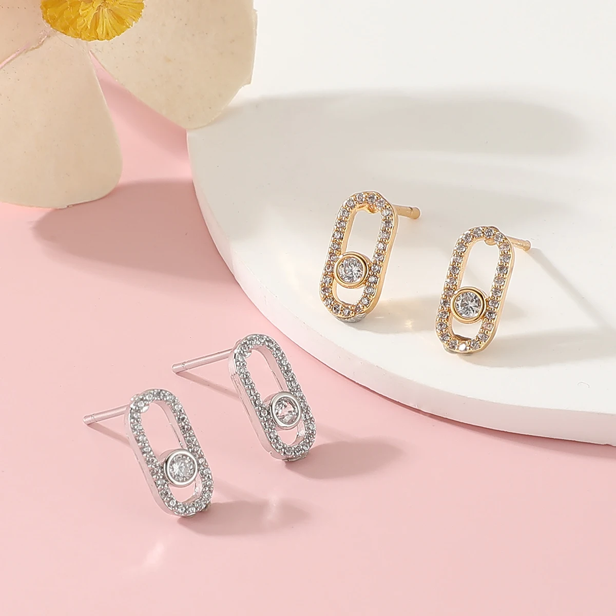 New Romatic Women Fashion Zircon Necklace Earring Set Geometic Design Luxury Wedding Party Jewelry Adjustable Necklace Accessory