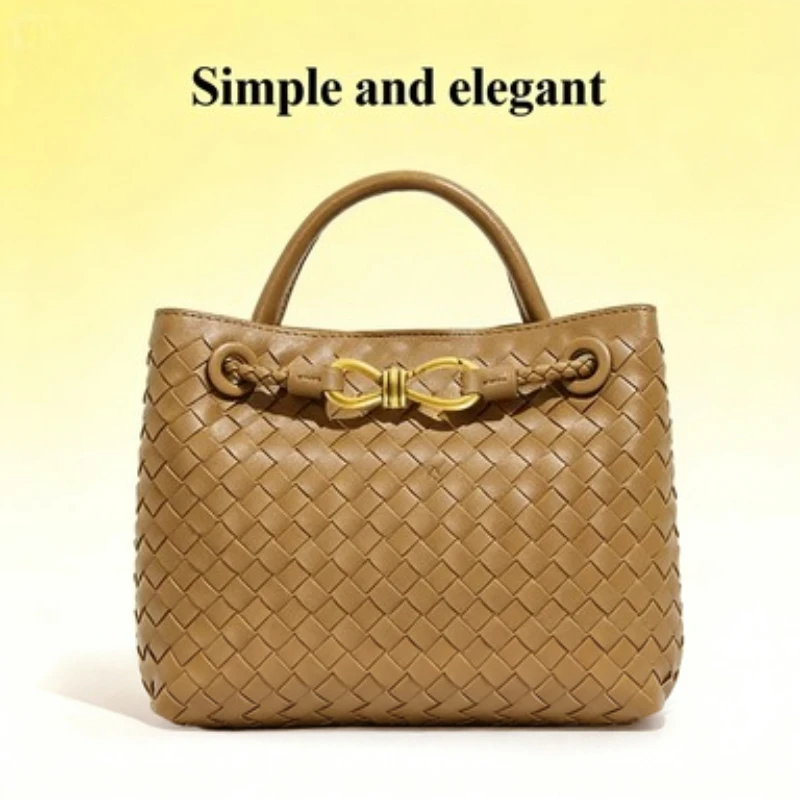 

Small niche design, simple and elegant, high-end handbag, women's fashionable and versatile temperament, handmade woven bag