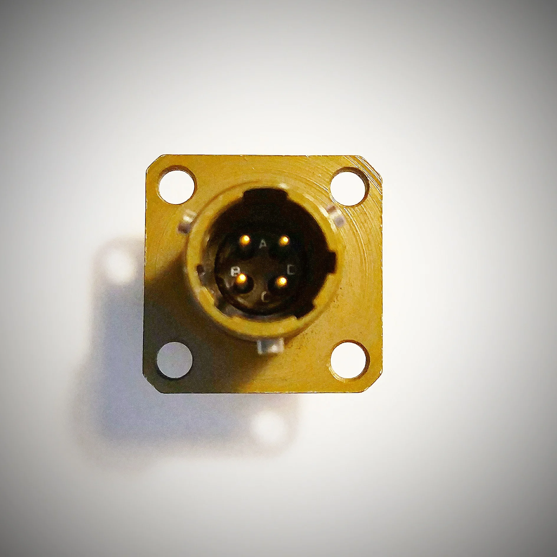 MS26482 Series Air Socket, MS3112E8-4P, 4-core, Bayonet Fast Connection