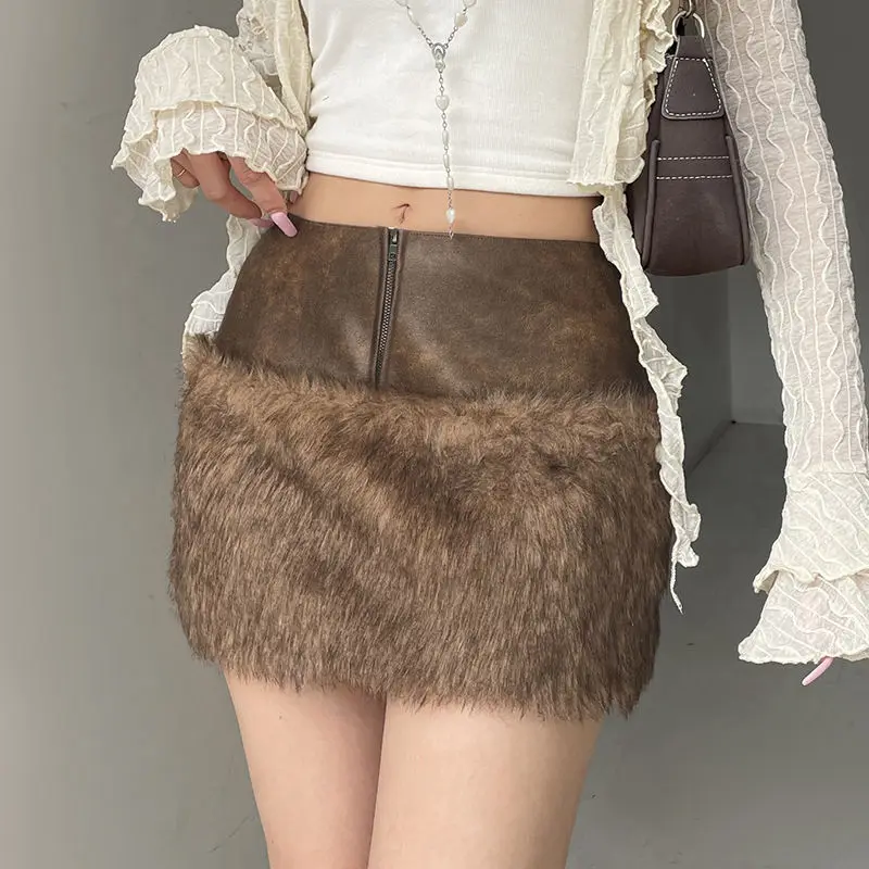 Autumn and Winter New Spicy Girl Leather Splicing Bag Hip Short Skirt  Brown Low Waist Open Umbilical Zipper Hairy Short Skirt