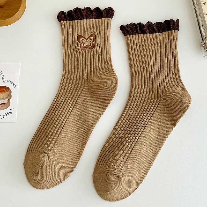 

1/5 pairs Women's casual comfortable cartoon socks embroidered lace autumn winter new Fashionable cute retro simple long socks