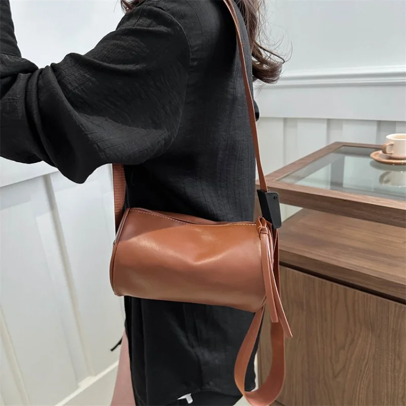

Popular Classic High-End Leather Women's Tote Bag Luxury Brand Elegant Trendy Elegant Accent Vintage Bag​