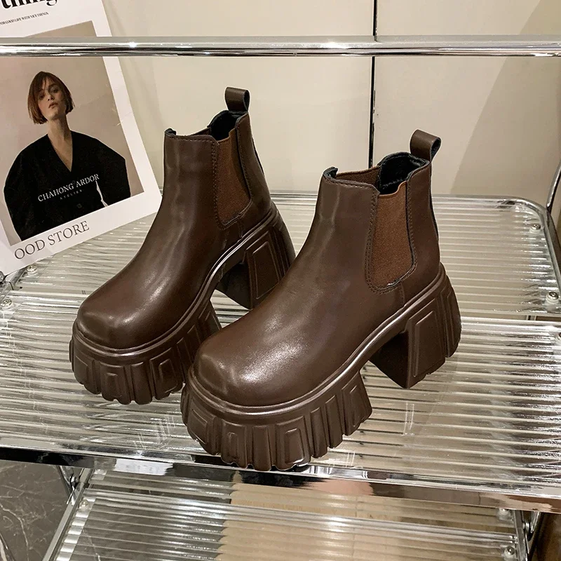 Bottes de rinçage épaisses en cuir pour femmes, bottillons de moto coordonnants, bottes à plateforme haute, optique astronomique, talons de 9cm, automne et hiver 2025