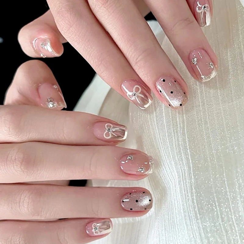 

Delicate French Cat Eye Rhinestones Bowknot Short Fake Nails Art Glitter Powder Almond Pointed False Nails Charms Press on Nails
