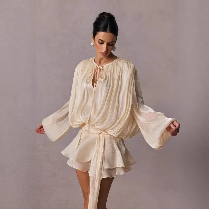 بلوزة صلبة فساتين صغيرة للنساء رقبة على شكل V وأكمام طويلة وأربطة فستان بنمط جميل ملابس نسائية عصرية #6