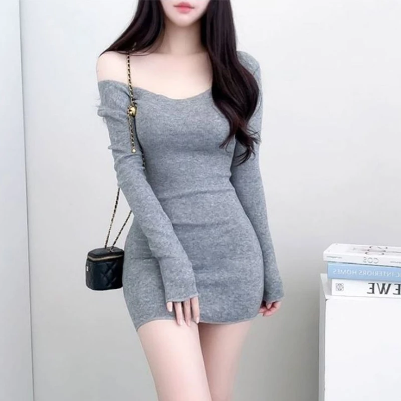 오프숄더 섹시 미니 블랙 드레스 여성 2025 가을 겨울 긴팔 니트 베스티도 슬림 Y2K 의류 기본 바디콘 드레스