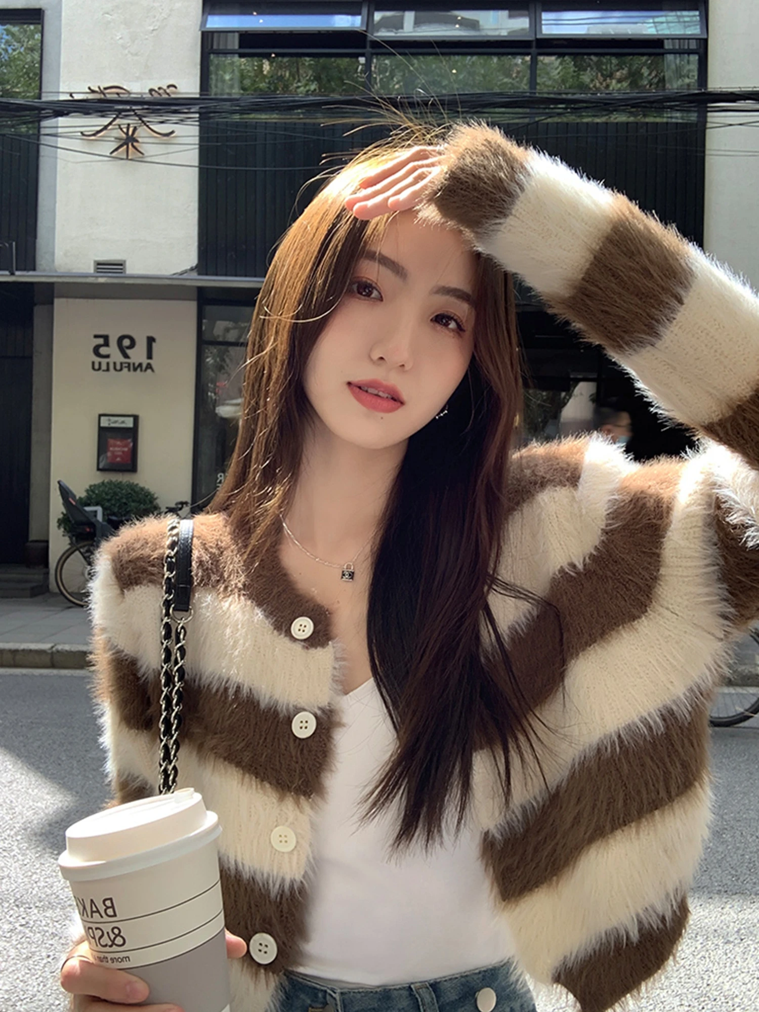 

Женский вязаный кардиган Mulvan в полоску, мягкий, уютный, осенне-зимний, с длинными рукавами, имитация норки, V-образный вырез, на одной пуговице