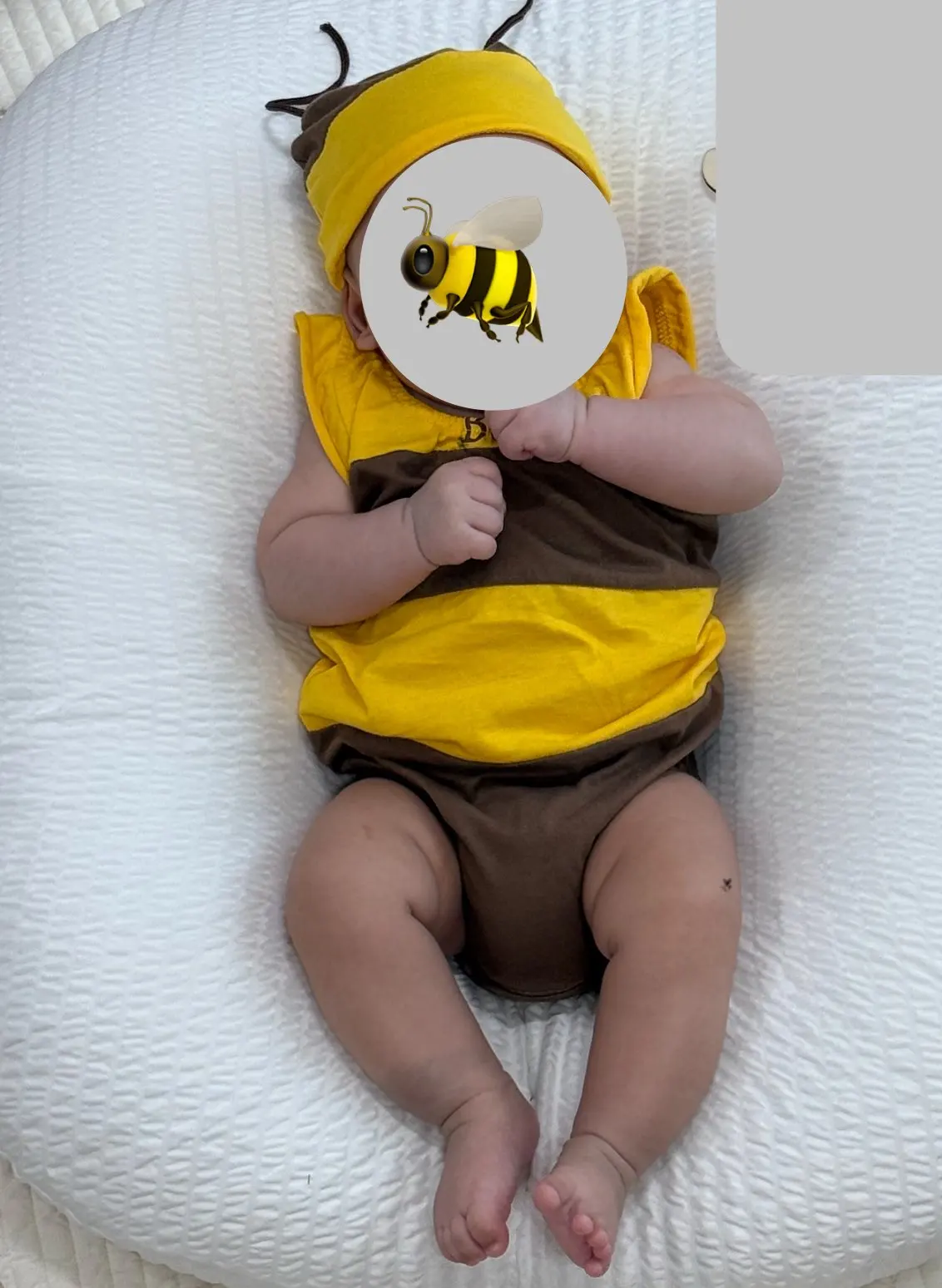 Baby clothes European and American clothing summer sleeveless triangle Romper suit hat baby jumpsuit male and female babies photo review