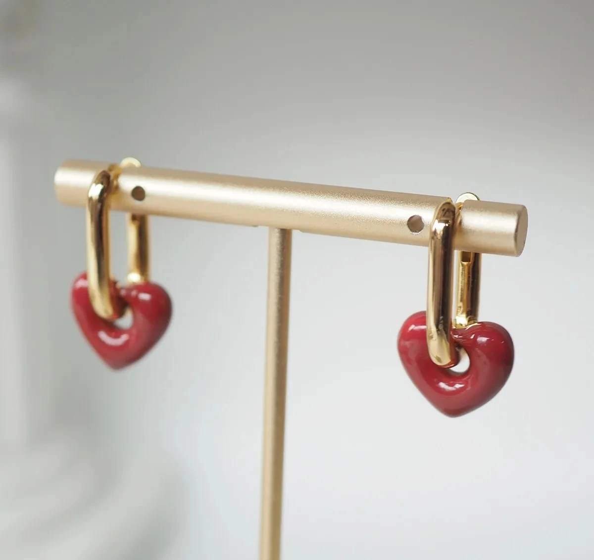 Unique Vintage Heart Stud Earrings - Retro Love Heart Motif