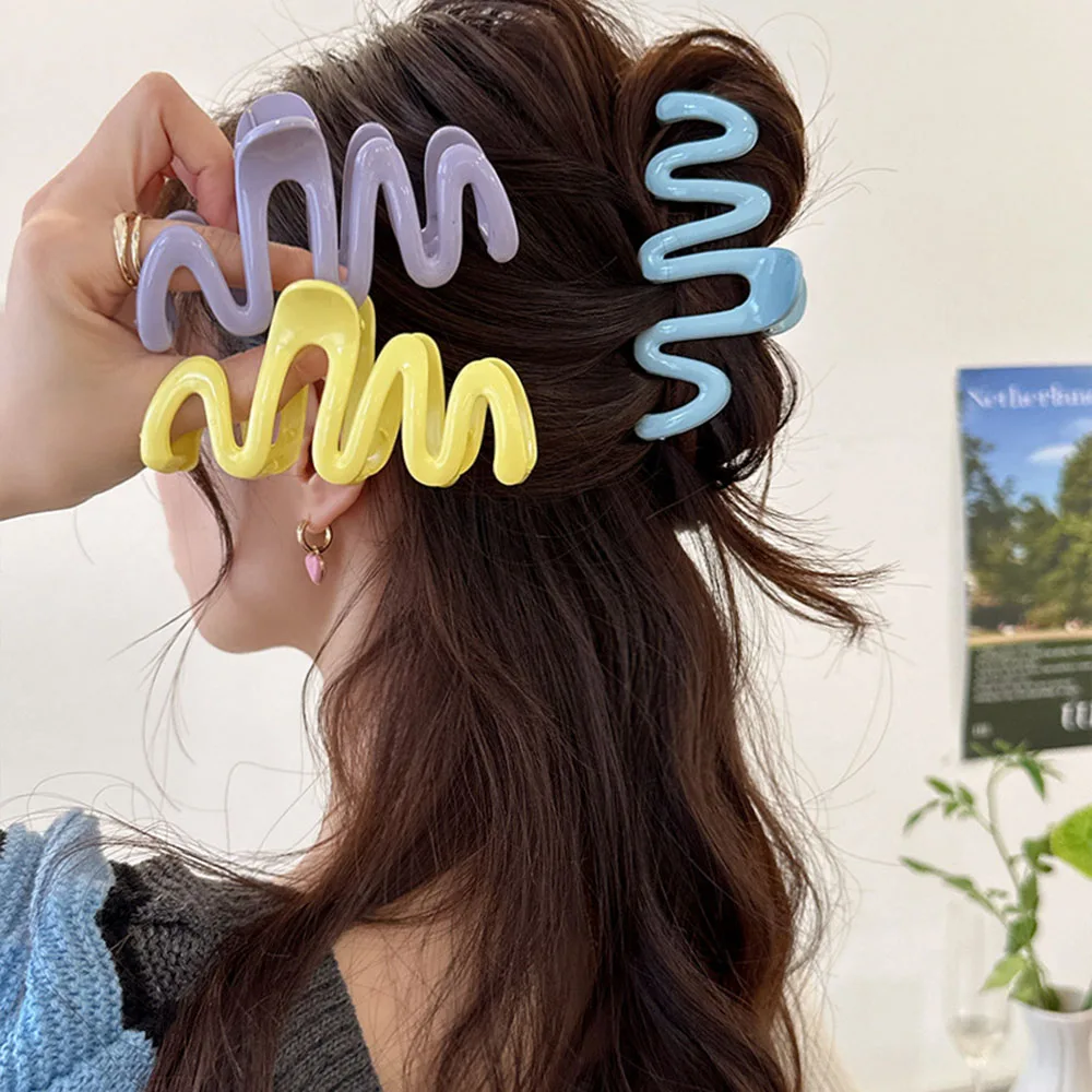 Colorful Jelly Sweet Wavy Hair Claw Hairpin Women Girls Grab Clip Shark Clip Fashion Geometric Hair Clip Headwear Accessories