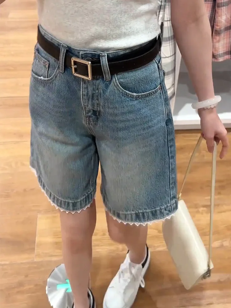 شورت جينز صيفي عالي الخصر من الدانتيل موديل 2025 بأرجل مستقيمة من قماش الدنيم للنساء السمين مم فضفاض وتنحيف واسع الساق سروال قصير