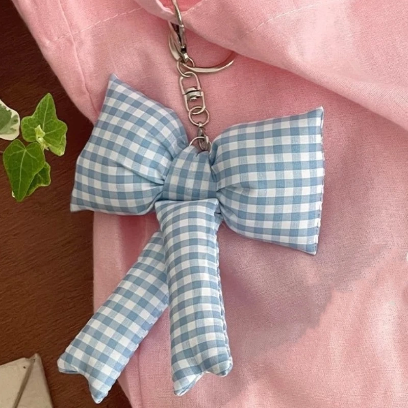 Porte-clés en peluche avec nœud à carreaux bleu rose, pendentif de sac à dos pour fille mignonne et douce, décoration suspendue pour voiture, cadeau de Festival, nouvelle collection