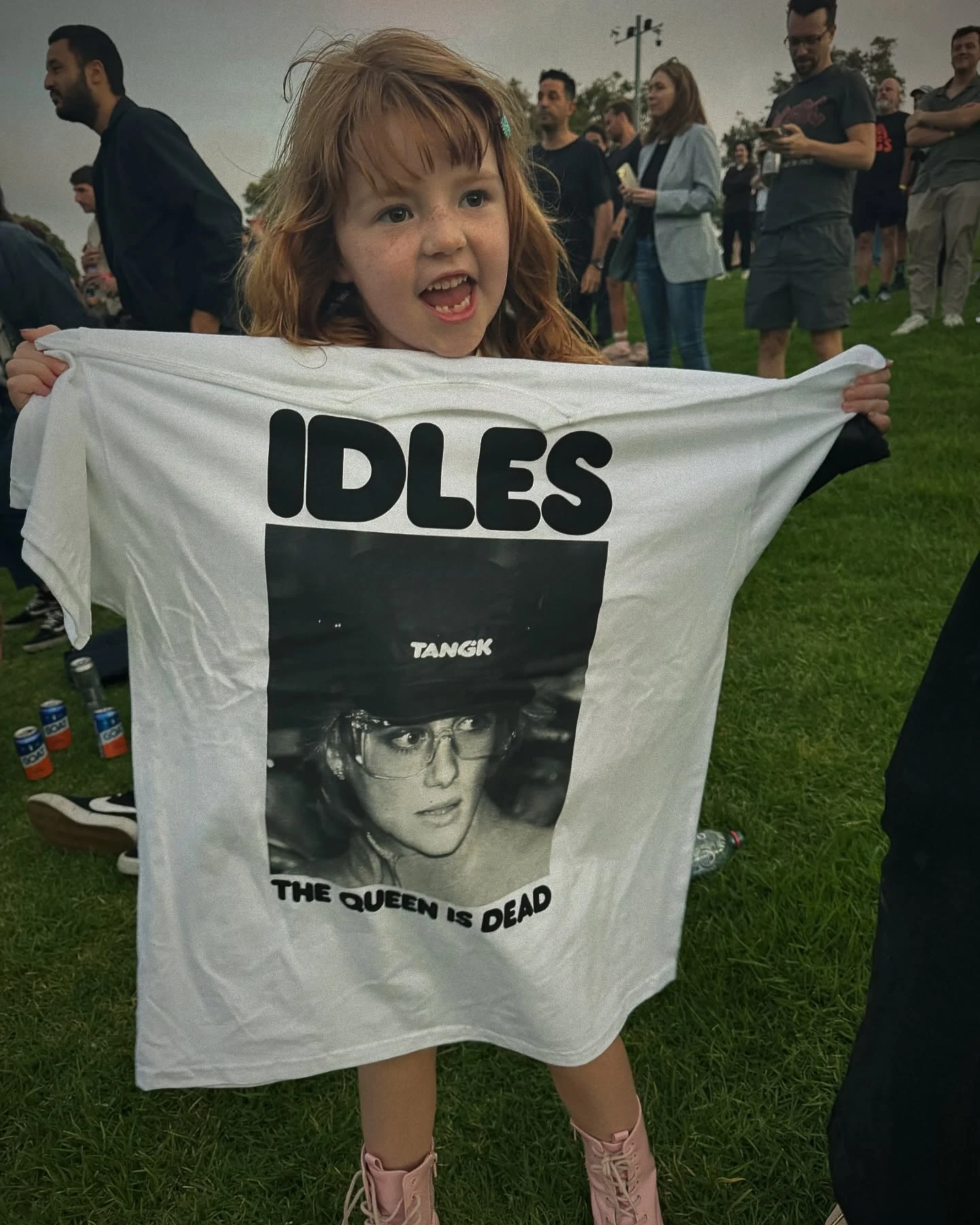 IDLES Band The Queen Is Dead graphic Merch T shirt Summer 100%Cotton Unisex Men‘s Women's T-Shirts Y2k Fans Casual Oversized Tee