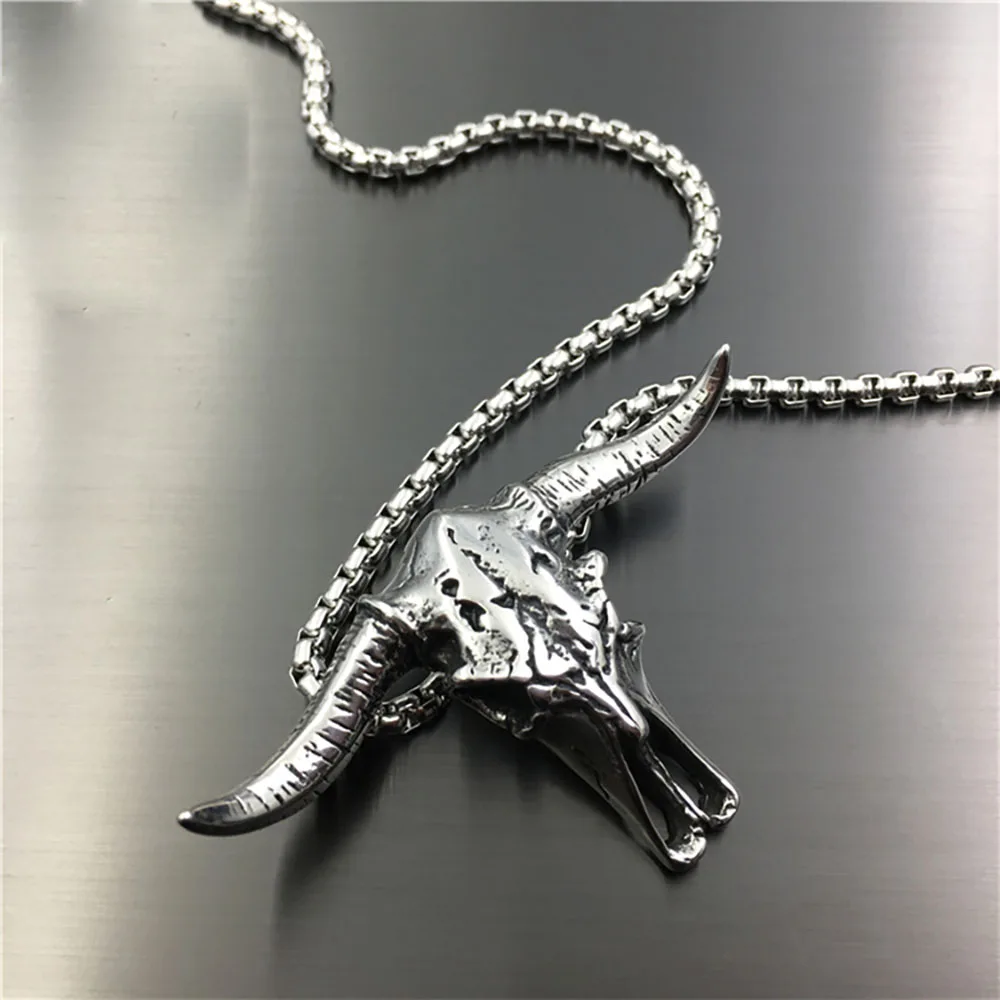 Vintage Stainless Steel Bull Head Skull Pendant Necklace Men Biker Animal Skull Bull Necklace Gothic Jewelry Gift Wholesale