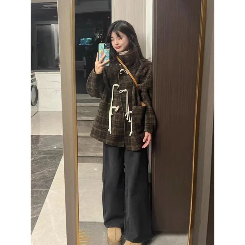 

Classic retro plaid woolen coat women's spring and autumn clothing new Korean version high-end horn buckle woolen coat thin
