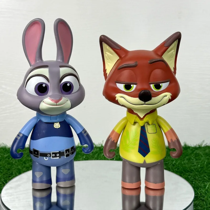 ディズニートイストーリーミッキーマウスアクションフィギュアミニードナルドダックPVCケーキ装飾品コレクション装​​飾子供のおもちゃギフト