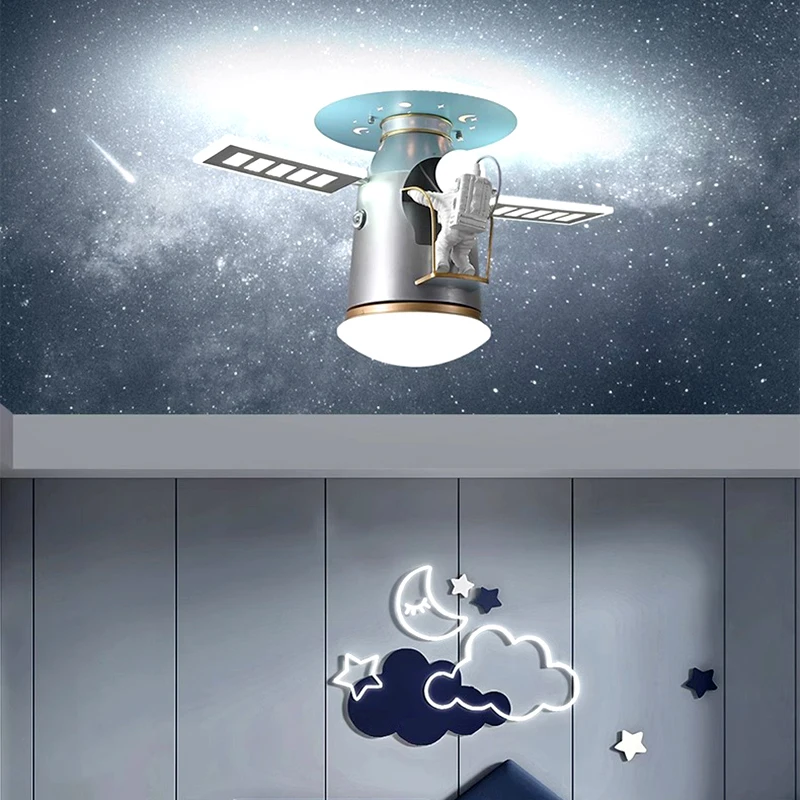 Imagem -02 - Astronaut Smart Led Ceiling Light Decoração de Casa Nórdica Kids Bedroom Decor Luzes de Lâmpada para Quarto Iluminação Interior Regulável