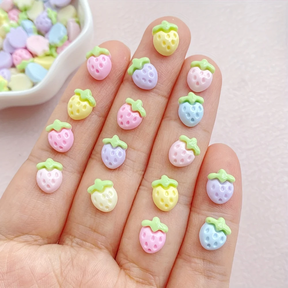 鮮やかなイチゴ樹脂チャーム 50個 ミニフラットバックカボション ネイルアート、スクラップブッキング、ヘアピンDIYアクセサリー用 - 無香料