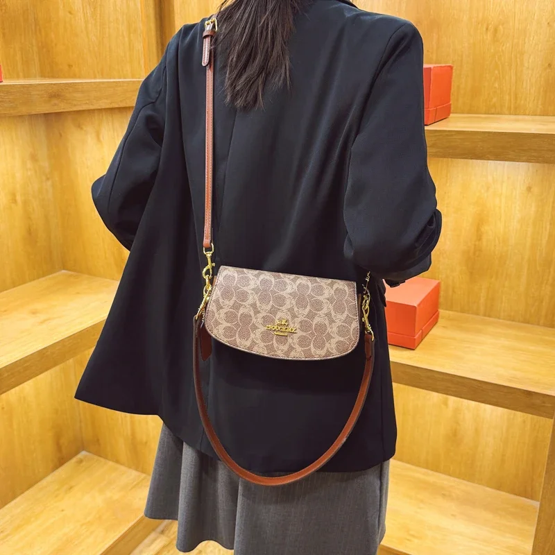 

Luxury Brand Messenger Bag For Women, Elegant Leather Handbag Designed By Famous Designer, Classic Ladies Bag